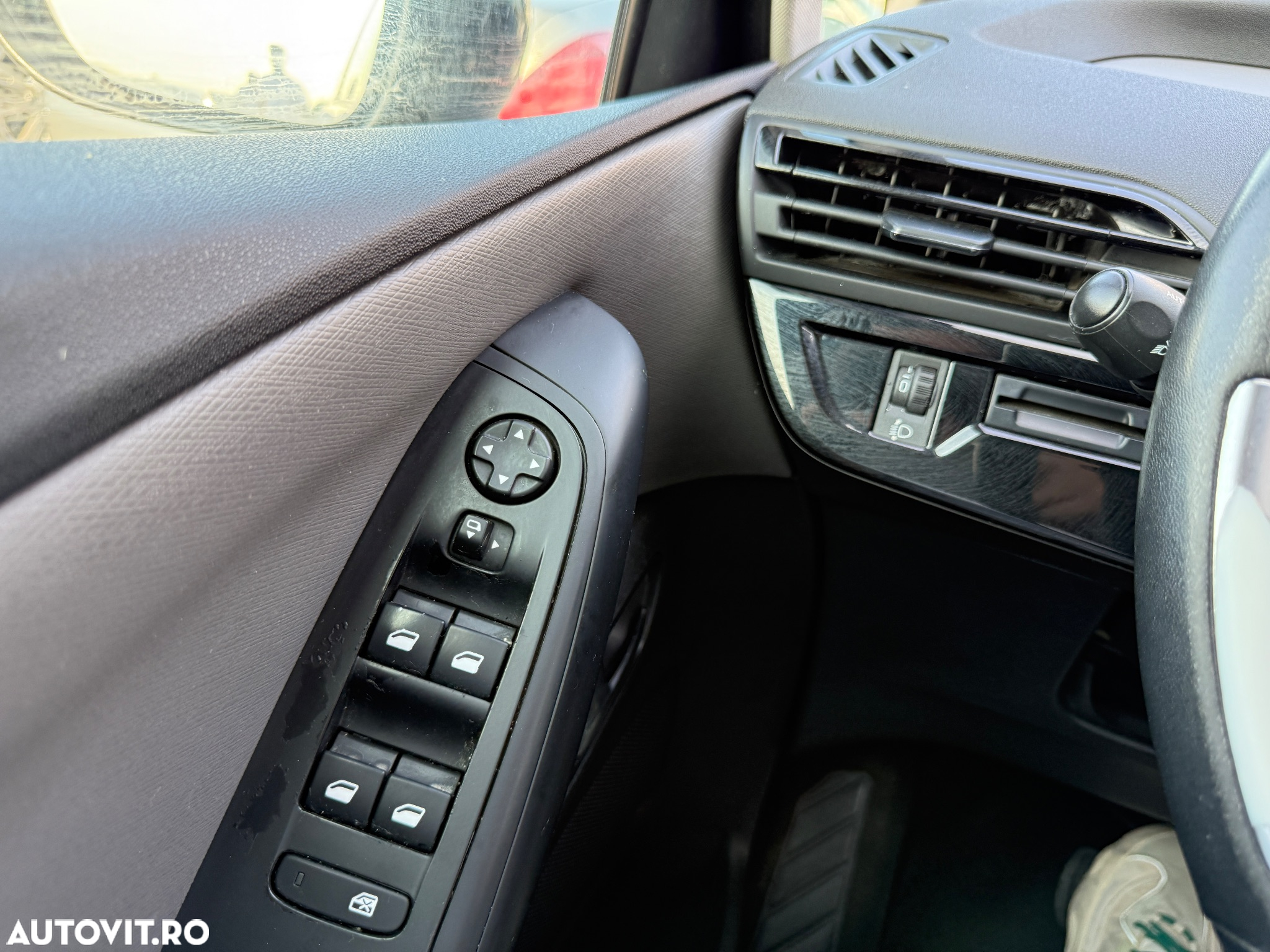 Citroën C4 Grand Picasso e-HDi 115 ETG6 Exclusive - 17