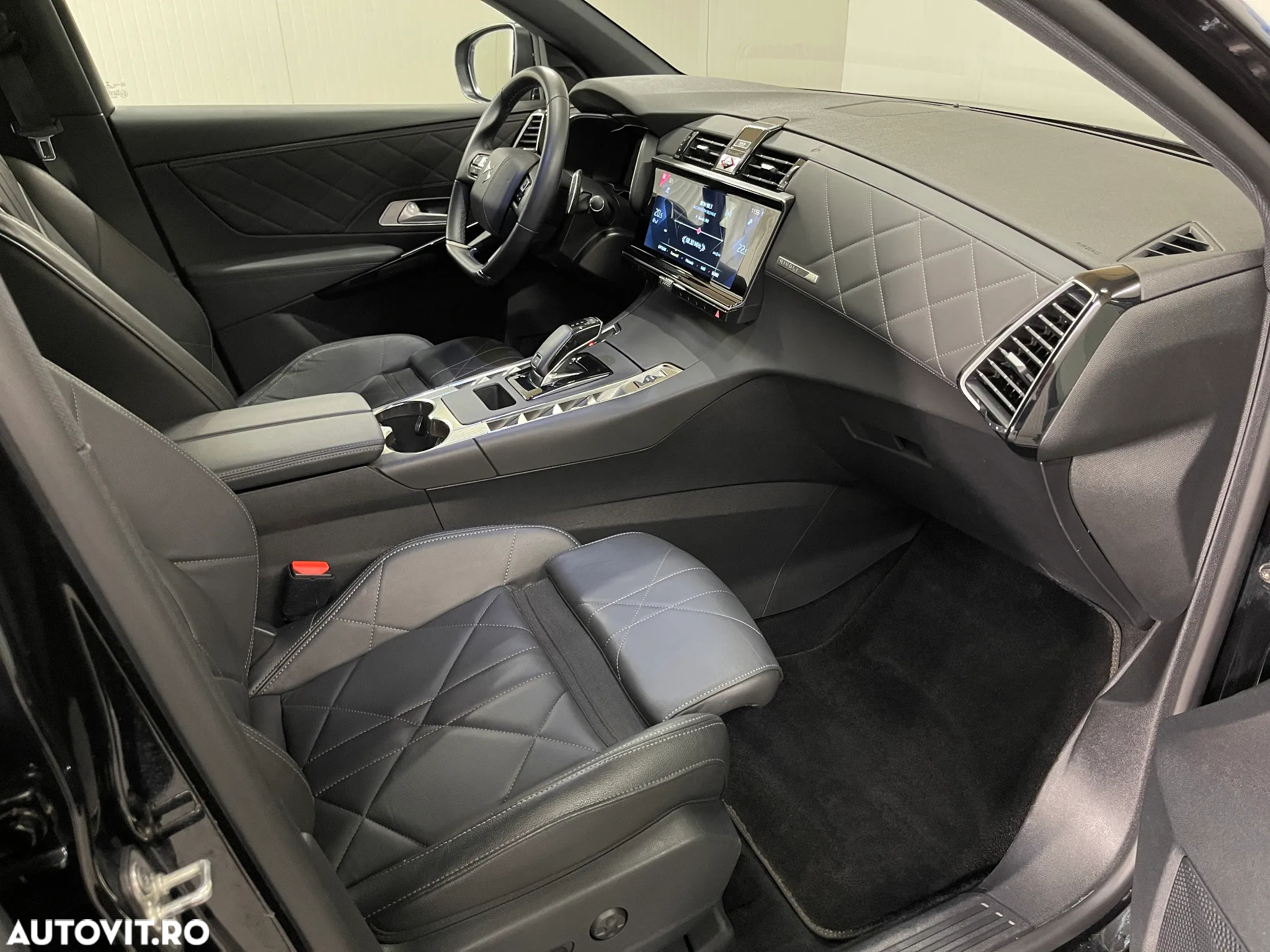 DS Automobiles DS 7 Crossback - 11