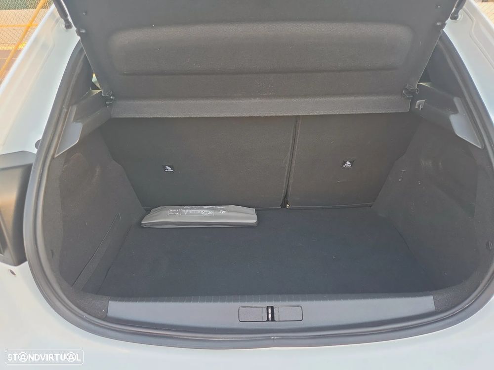 Peugeot 208 1.2 PureTech Active - 31