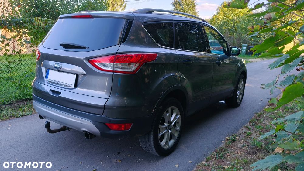Ford Kuga 2.0 TDCi 4x4 Titanium - 4