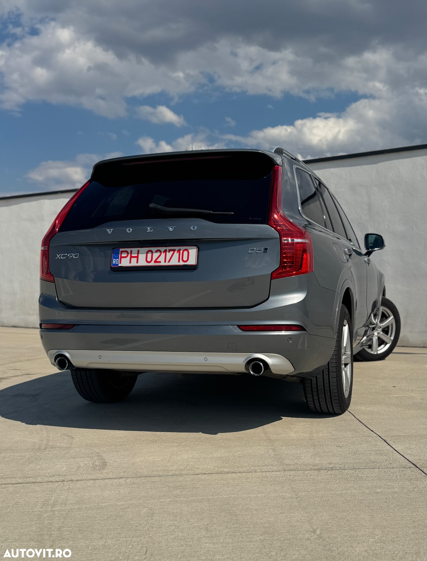 Volvo XC 90 D5 AWD Momentum - 5