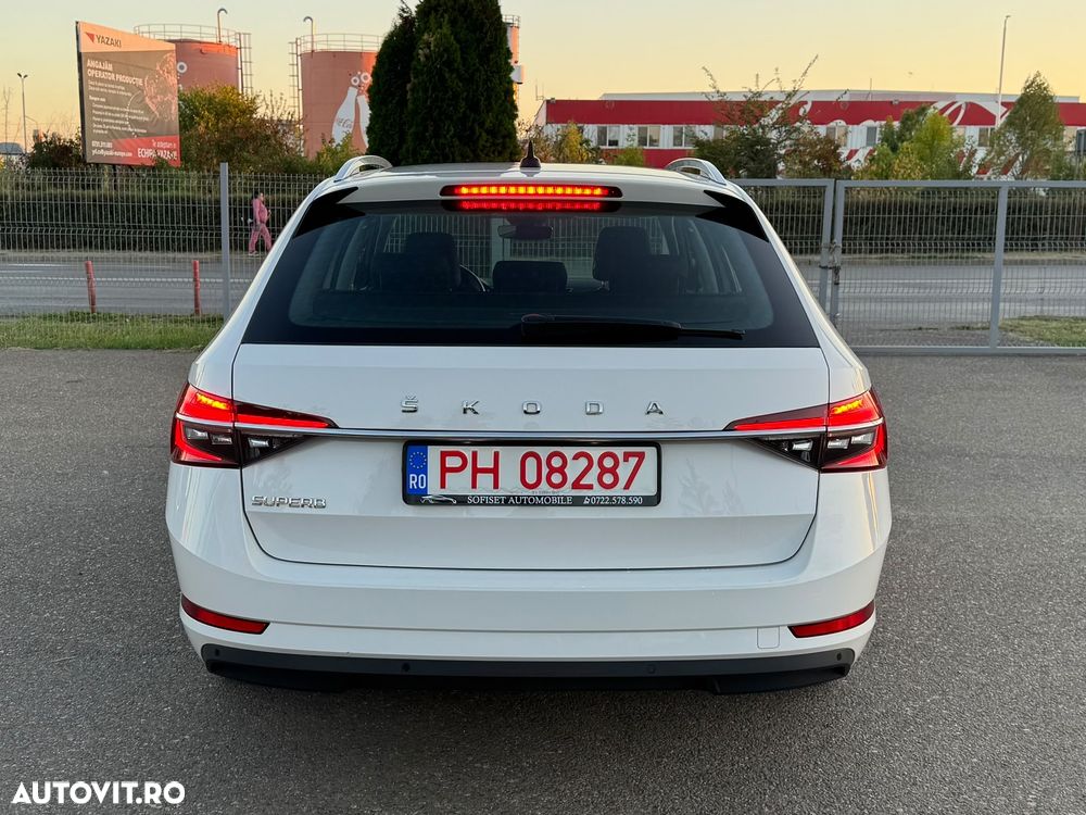 Skoda Superb 2.0 TDI DSG Style - 6