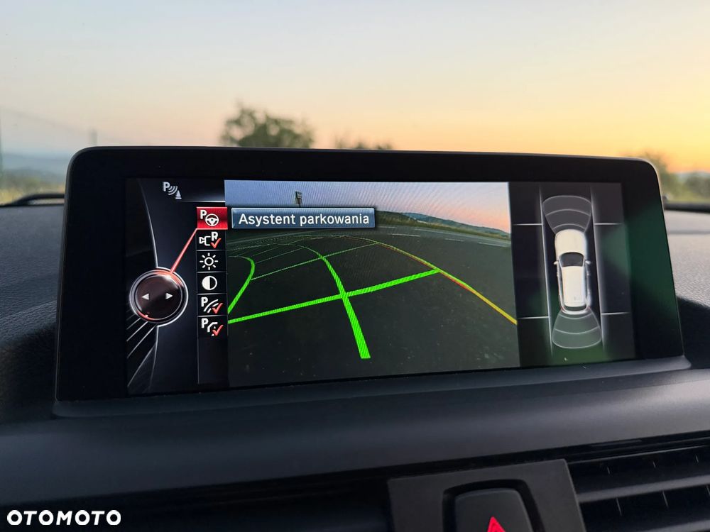 BMW Seria 1 120d Sport Line - 23