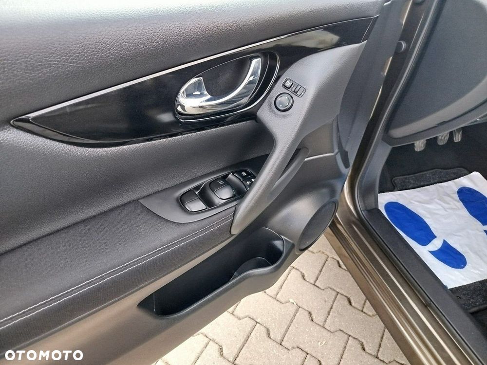 Nissan Qashqai 1.6 DIG-T 360 - 14