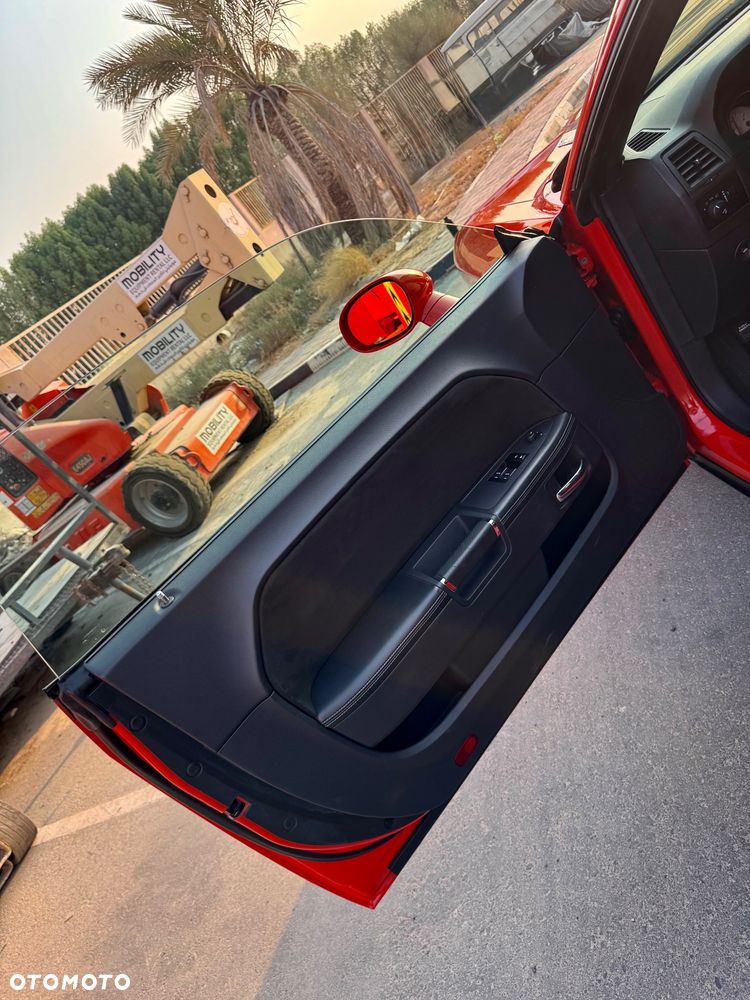 Dodge Challenger 6.1 SRT8 - 24