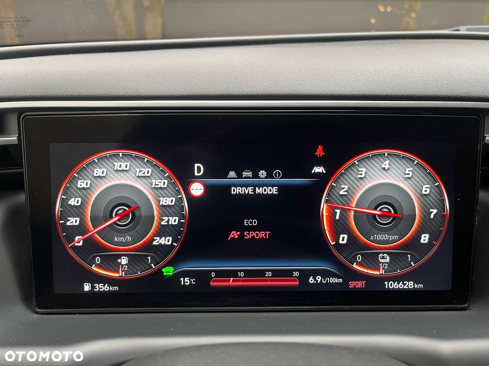 Hyundai Tucson 1.6 T-GDi HEV Executive 2WD - 16