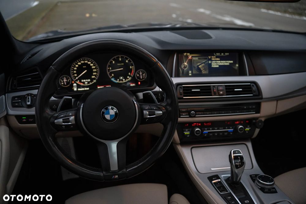 BMW Seria 5 530d xDrive Sport-Aut Luxury Line - 24