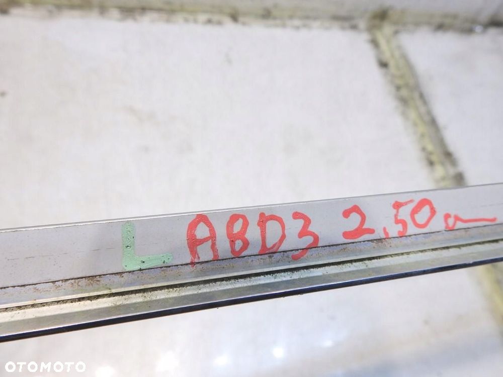 LISTWA KAROSERYJNA LEWA AUDI A8 D3 4E0853703B - 2