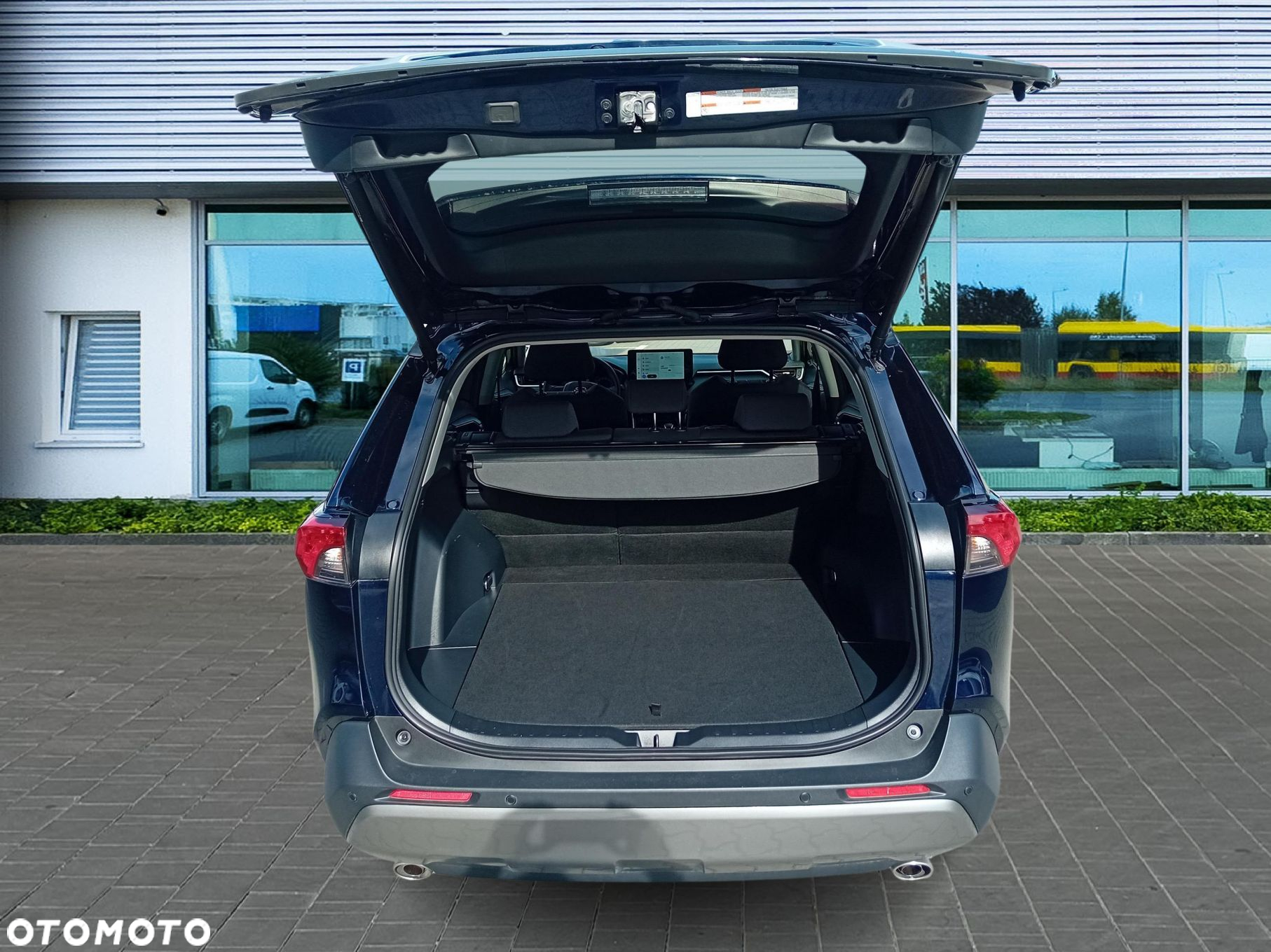 Toyota RAV4 - 18