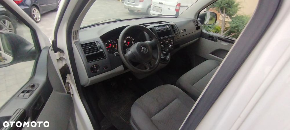 Volkswagen Transporter T5 - 12