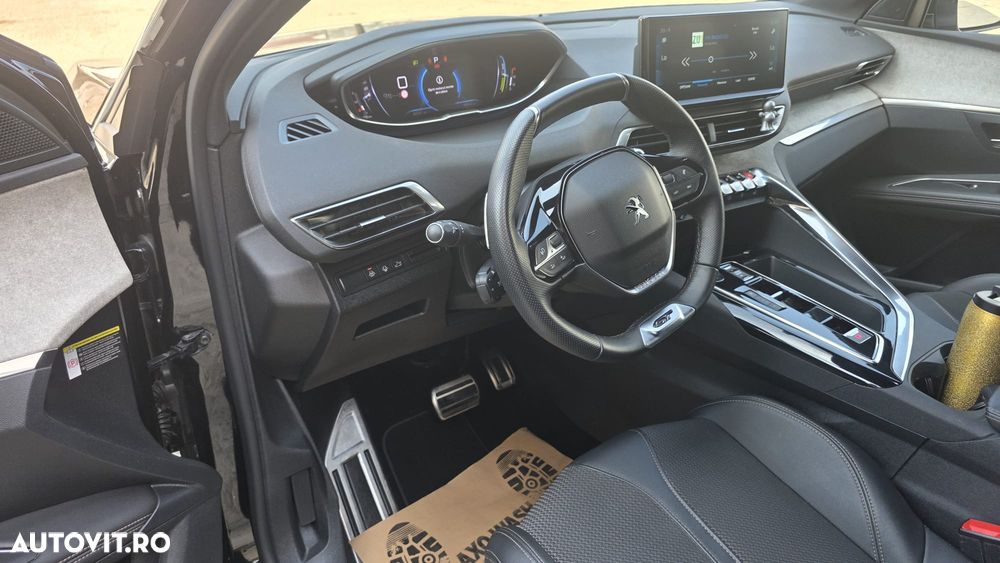 Peugeot 5008 1.2L 136 e-DCS6 MHEV GT - 12