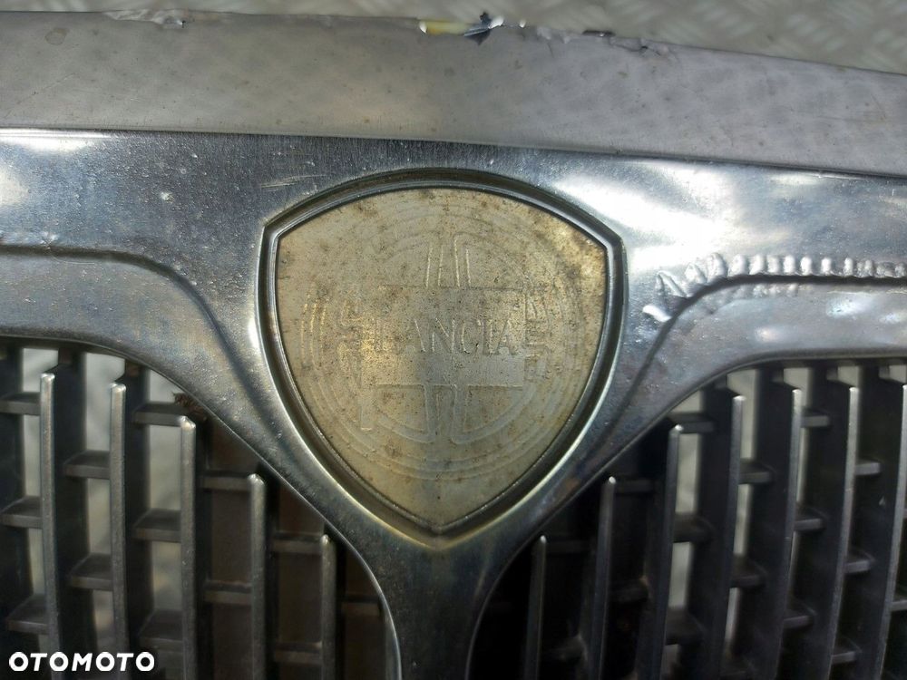 Atrapa Grill Lancia Kappa 1994-2001 - 2