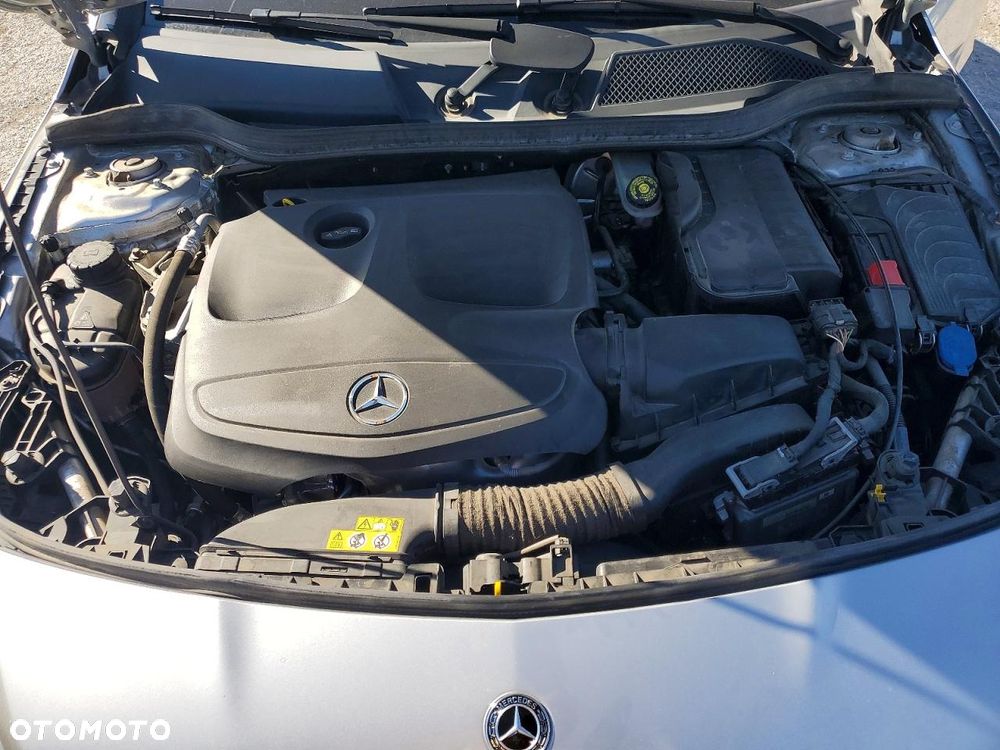 Mercedes-Benz CLA 250 7G-DCT Sport - 10