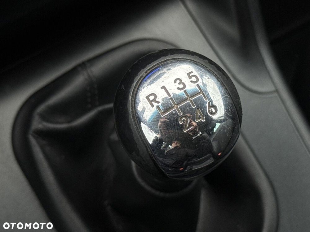 Hyundai ix35 2.0 CRDi Classic 2WD - 22