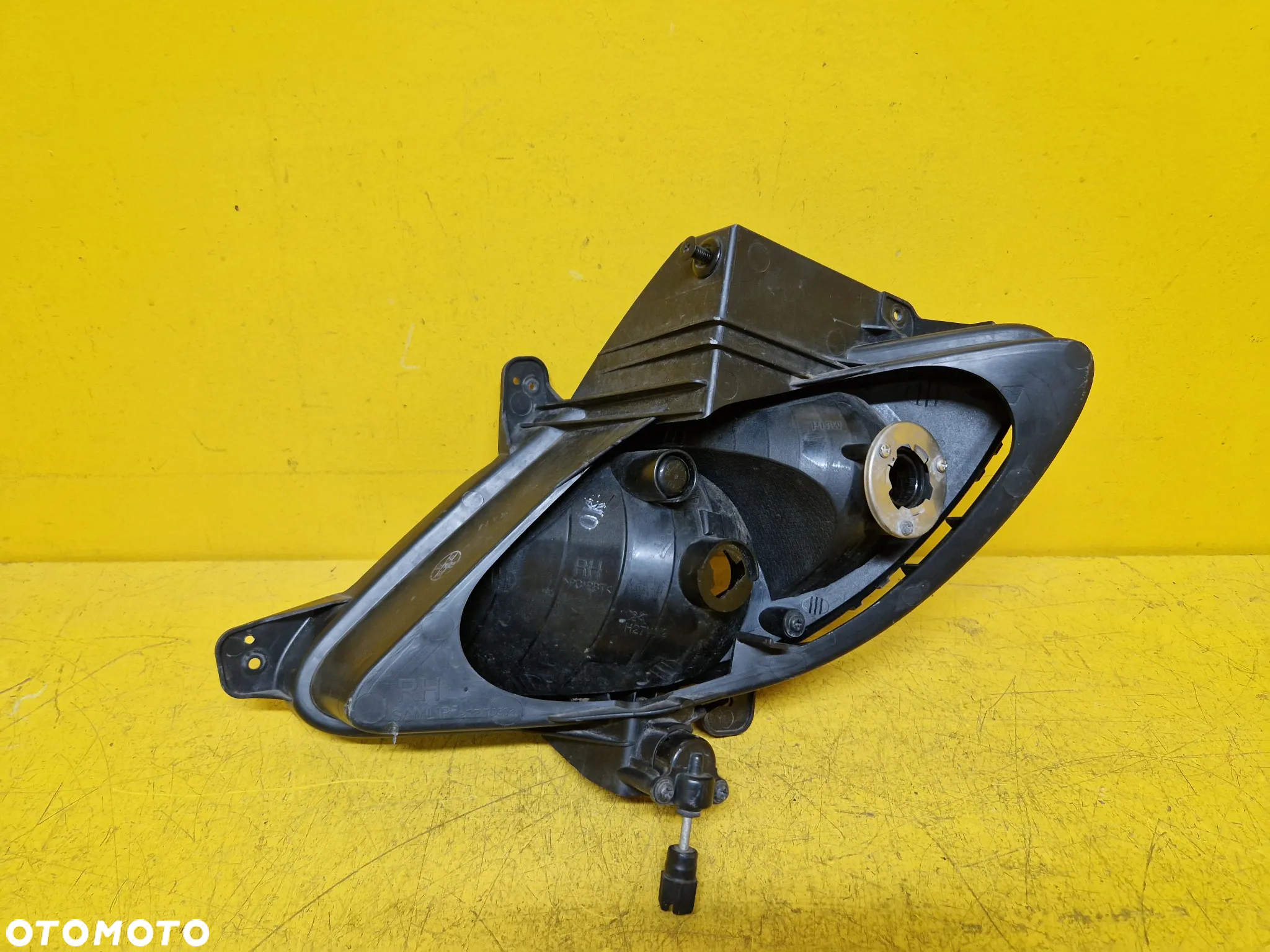 HYUNDAI IX20 HALOGEN PRAWY PRZOD - 4