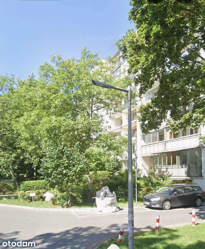 Ciche mieszkanie - do generalnego remontu - Metro Ursynów