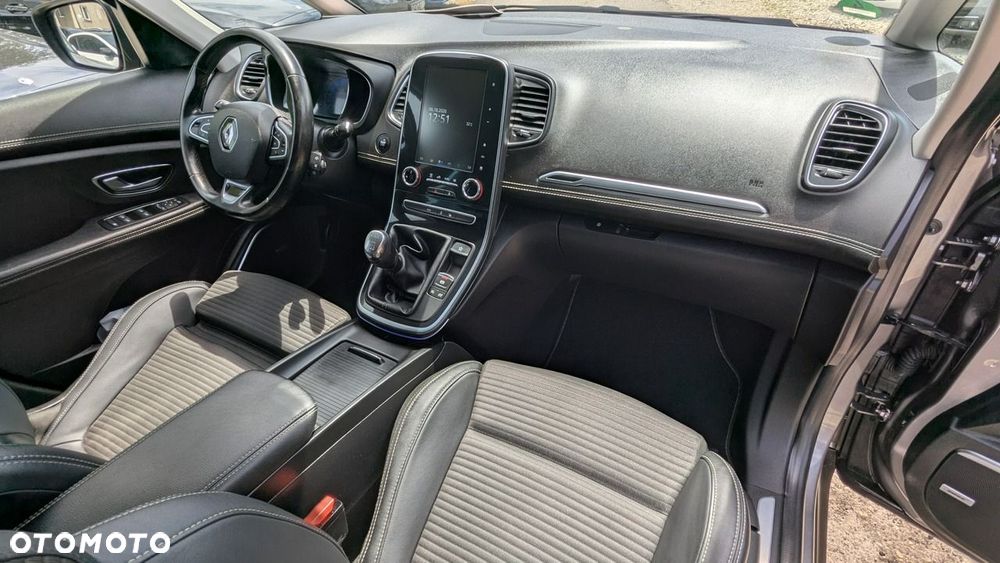 Renault Scenic - 22