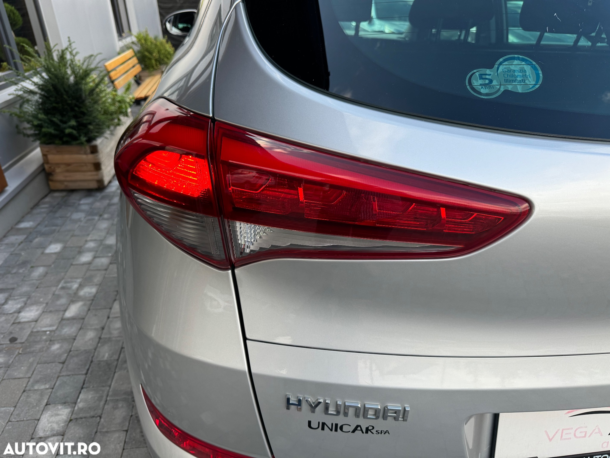 Hyundai Tucson blue 1.7 CRDi 2WD Passion - 36