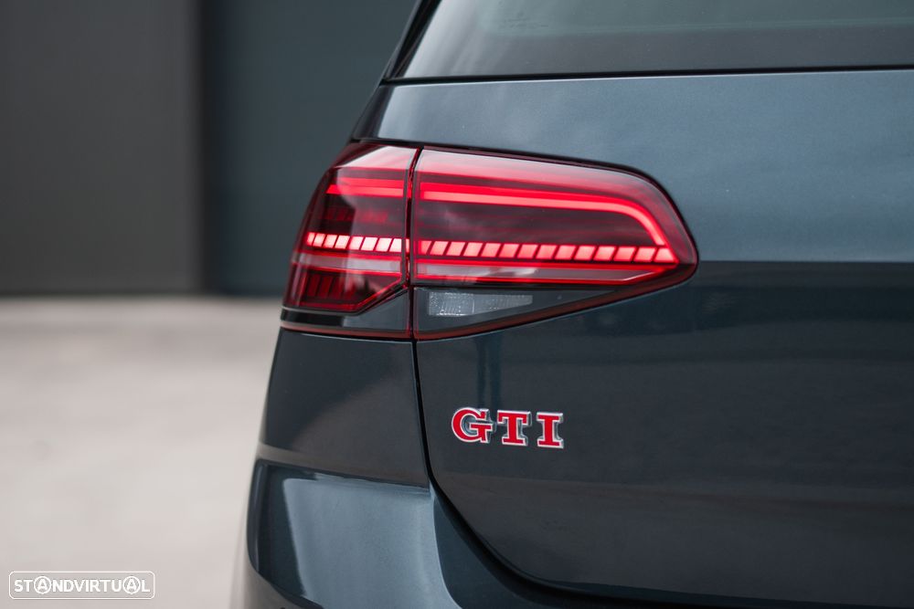 VW Golf 2.0 TSI GTI DSG Performance - 19