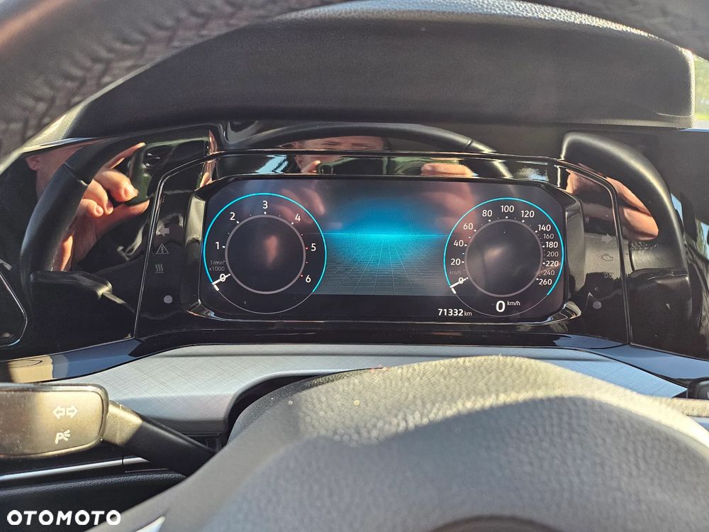 Volkswagen Golf VIII 2.0 TDI Life - 15