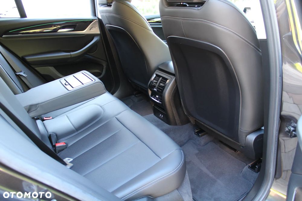 BMW X3 xDrive20i - 21