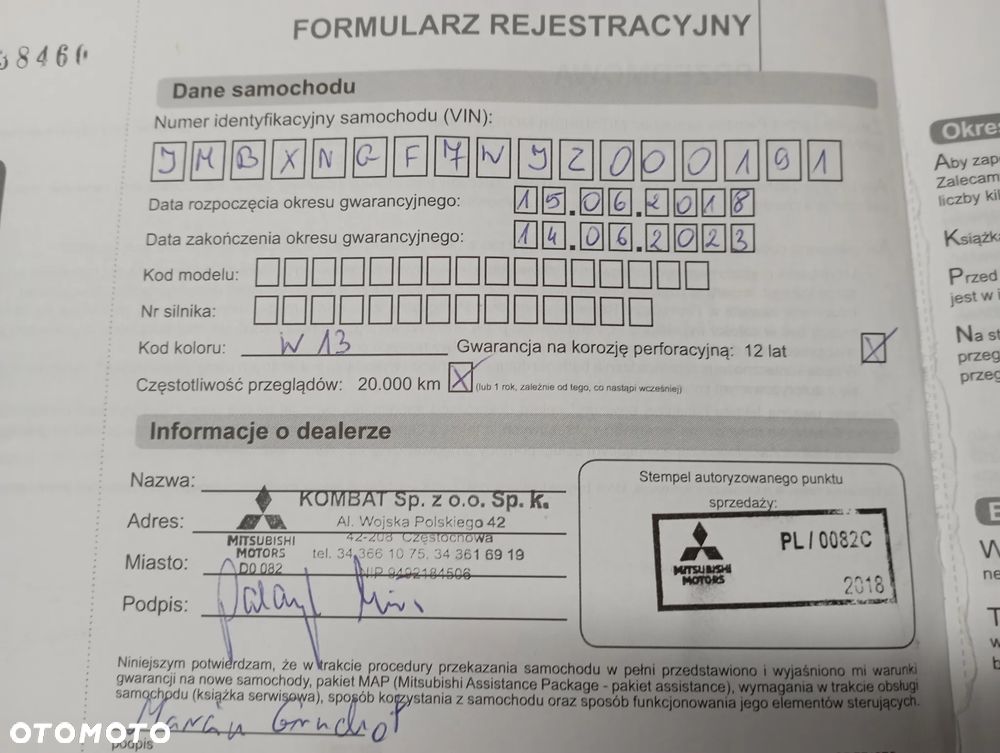 Mitsubishi Outlander 2.0 Invite + 2WD - 19