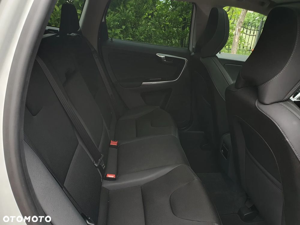 Volvo XC 60 D4 Geartronic Momentum - 10