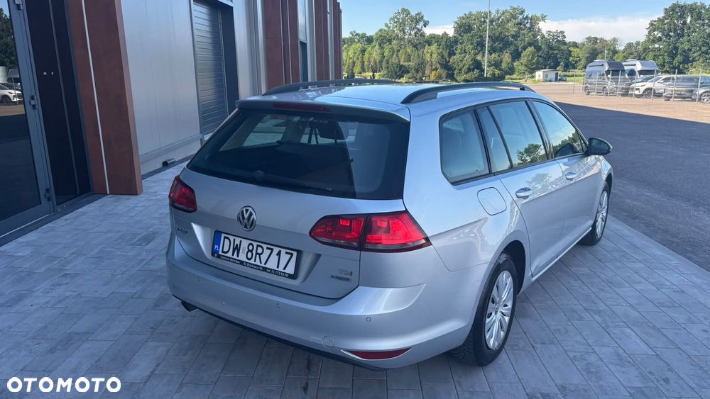 Volkswagen Golf 1.6 TDI Trendline DSG - 10