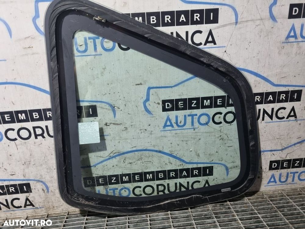 Geam fix caroserie dreapta Dacia Duster 2010 - 2013 SUV 4 Usi (1304) - 2