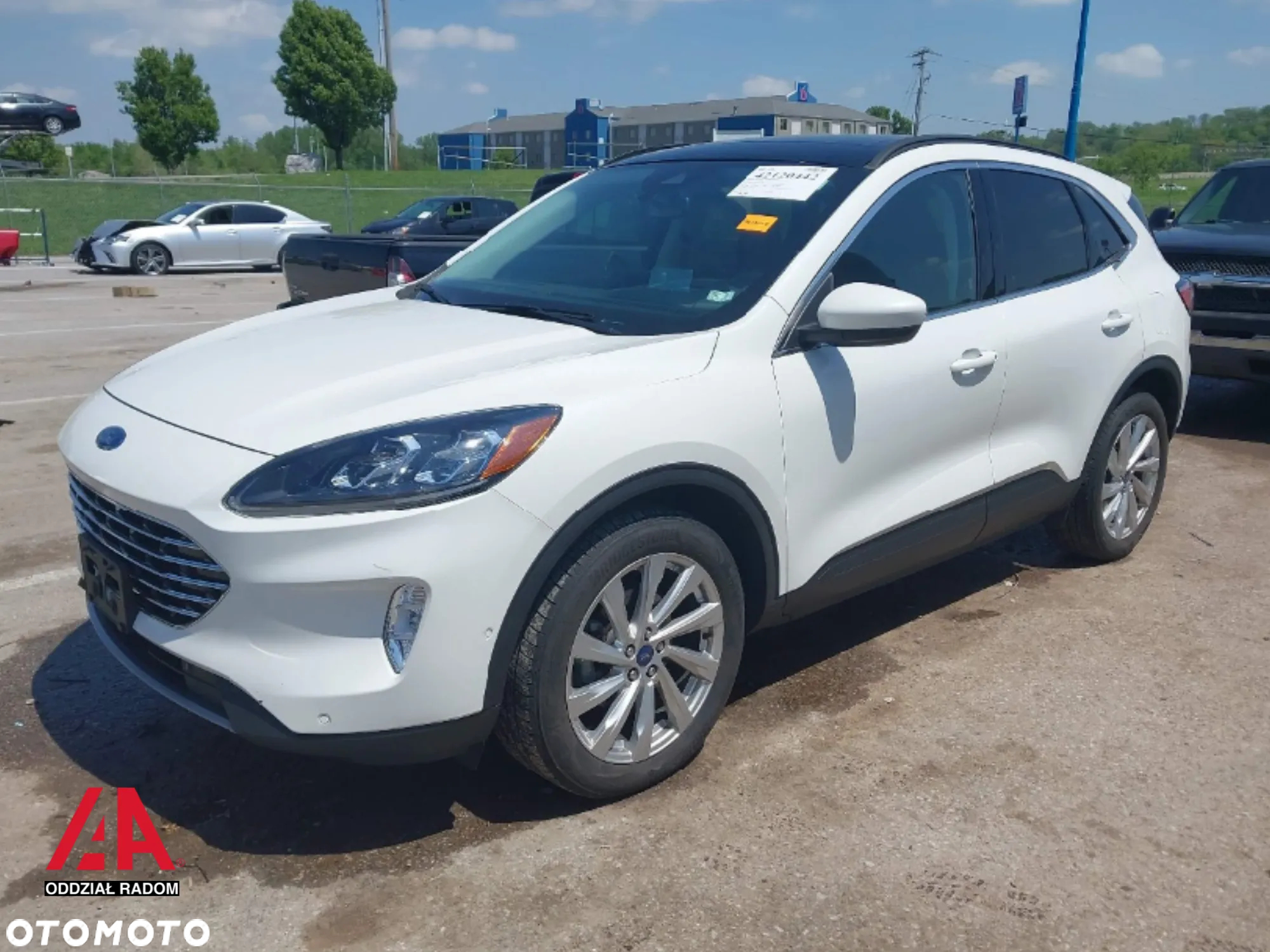 Ford Escape 2.0 EcoBoost AWD Titanium - 2