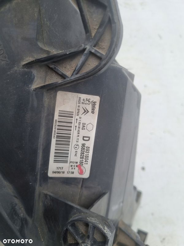 LAMPA PRZOD PRZEDNIA PRAWA CITROEN BERLINGO PARTNER III LIFT 15- EU - 6