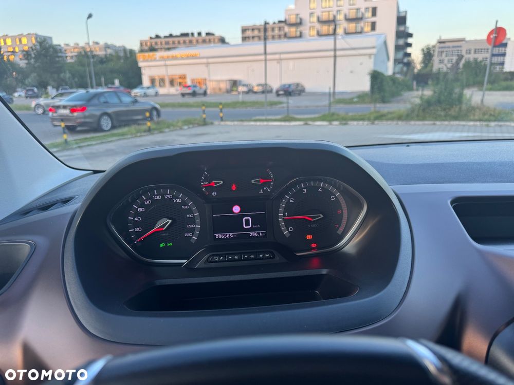 Peugeot Rifter - 9