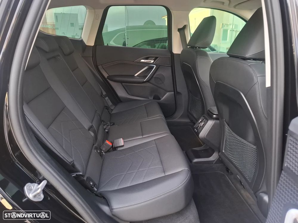 BMW iX1 xDrive30 xLine - 40