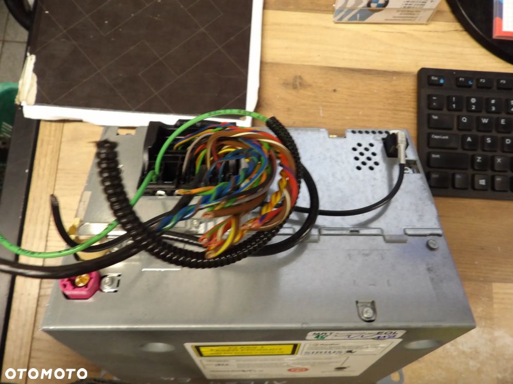 BMW - E84.E81,E87,E90,E91 - NAWIGACJA - CZYTNIK MULTIMEDIALNY - RADIO -  9273188 - 2