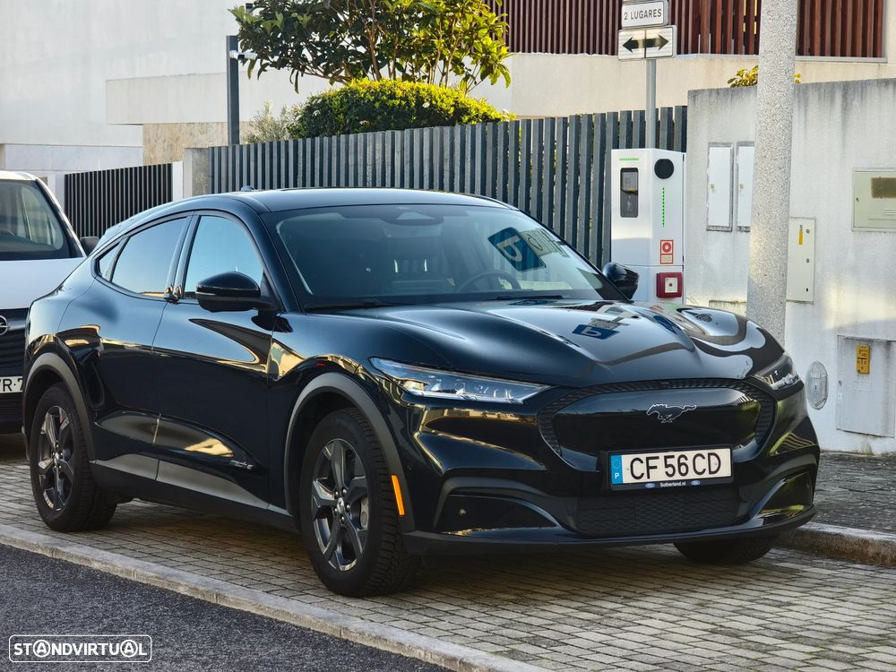 Ford Mustang Mach-E Standard - 23