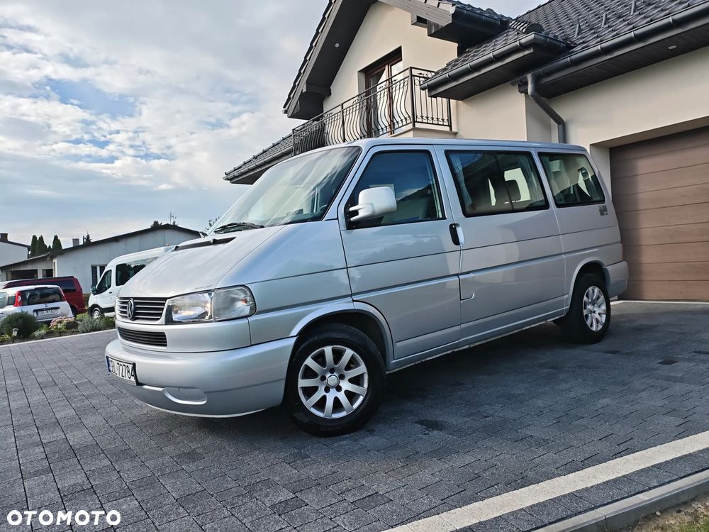 Volkswagen Multivan - 11
