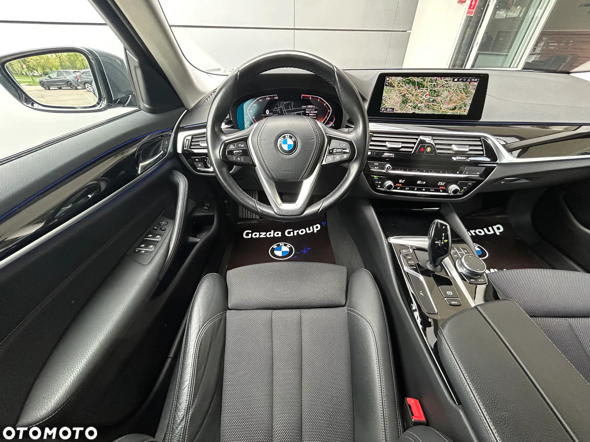 BMW Seria 5 530i xDrive Touring Sport Line - 23