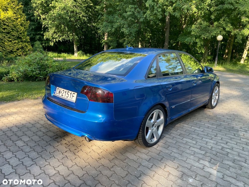 Audi A4 Limousine 2.0 T FSI quattro - 3