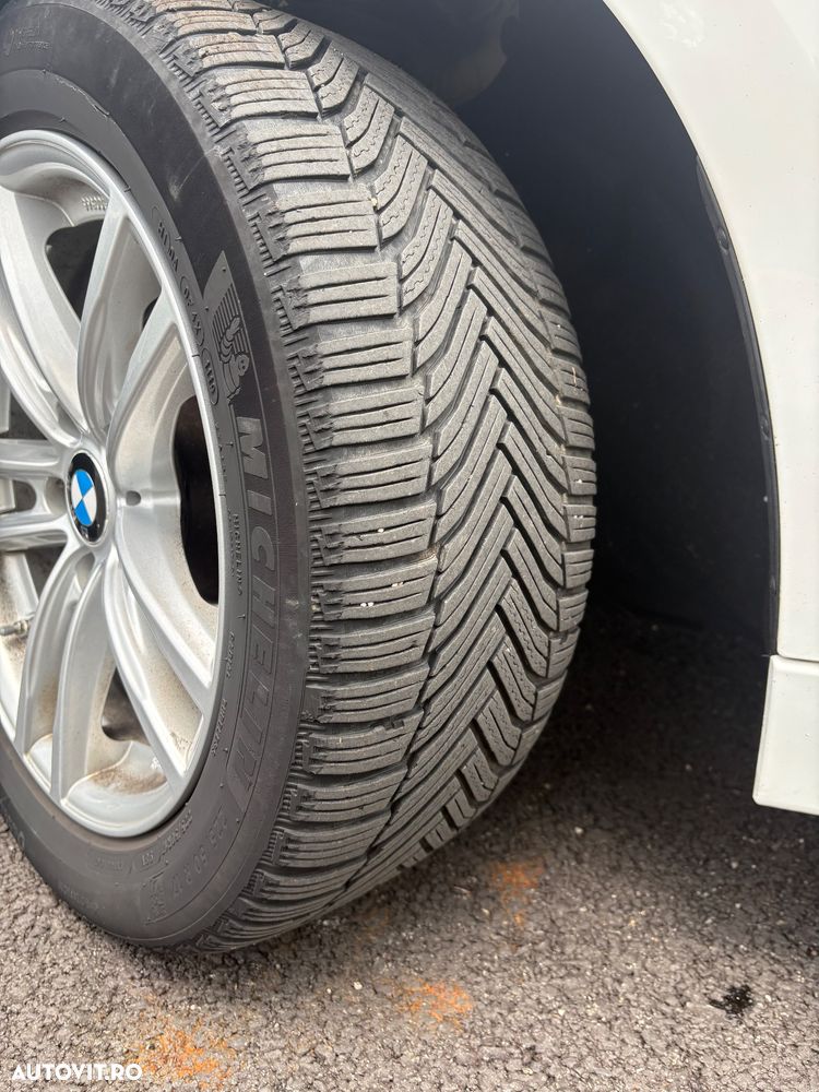 BMW Seria 3 318d xDrive - 13