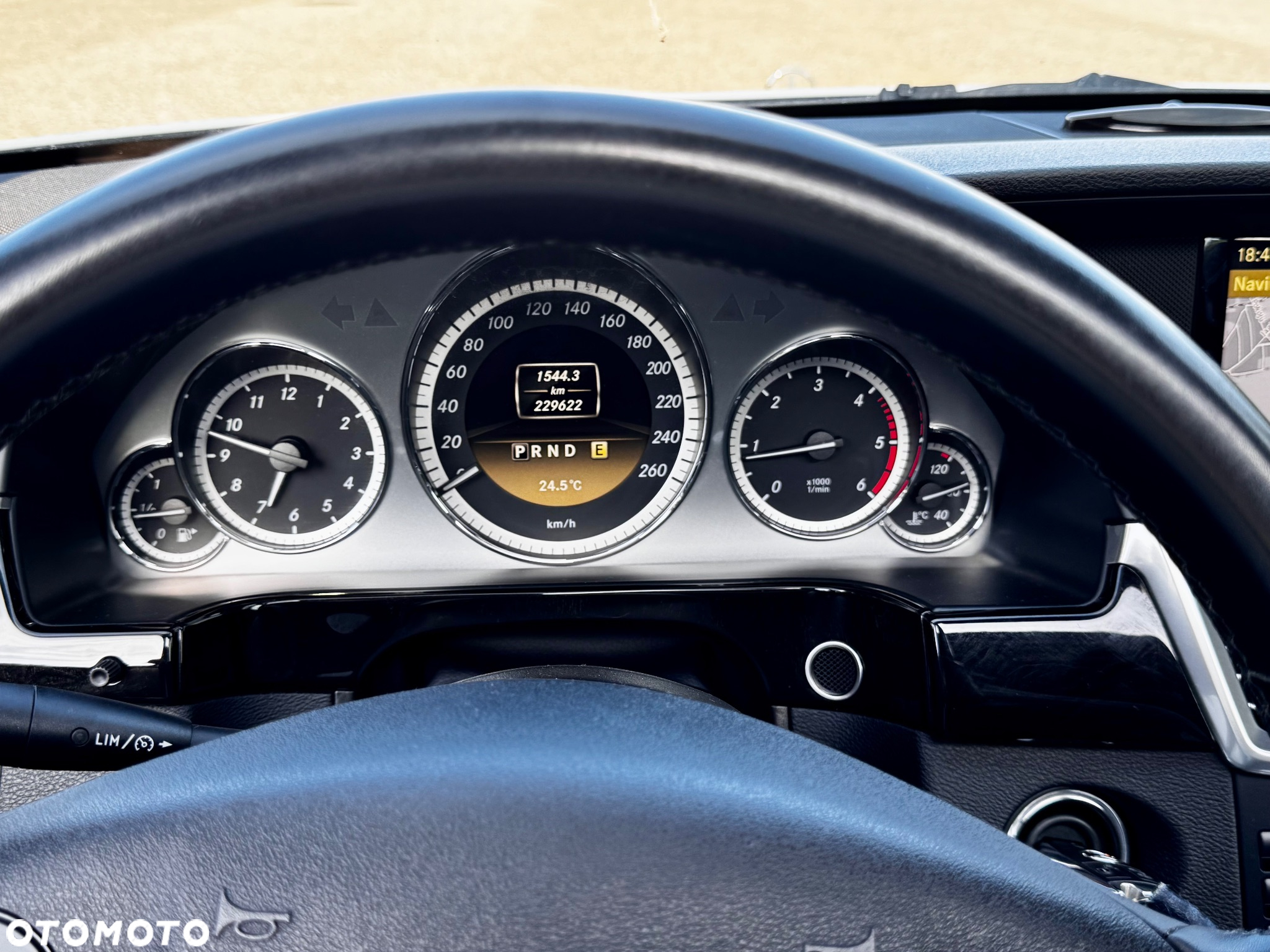 Mercedes-Benz Klasa E 250 CDI 4-Matic BlueEff Avantgarde - 19