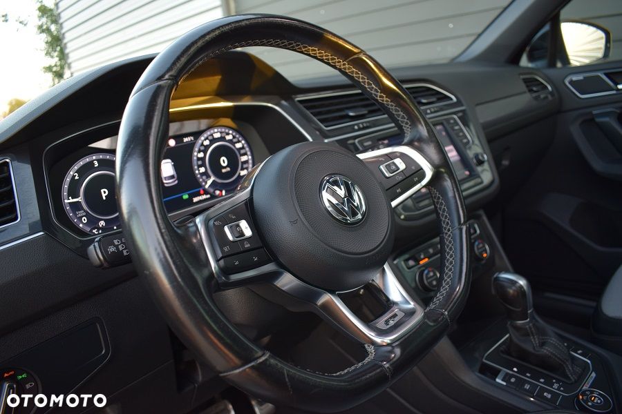 Volkswagen Tiguan 2.0 TDI SCR 4MOTION DSG Highline - 29
