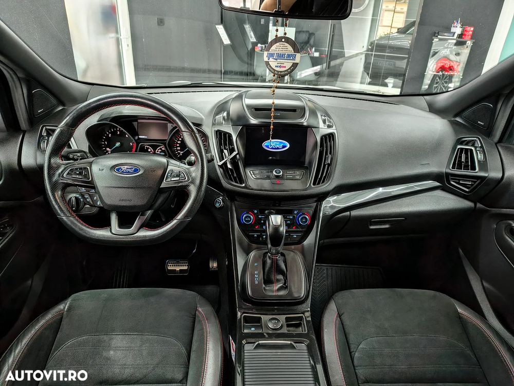 Ford Kuga - 10