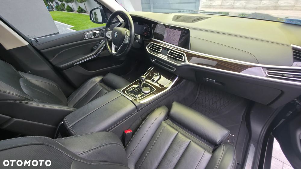 BMW X7 xDrive30d - 9