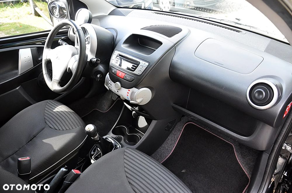 Peugeot 107 (70) 68 envy - 20