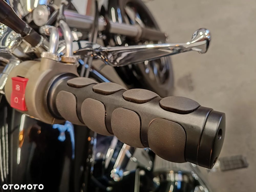 Honda VTX - 17