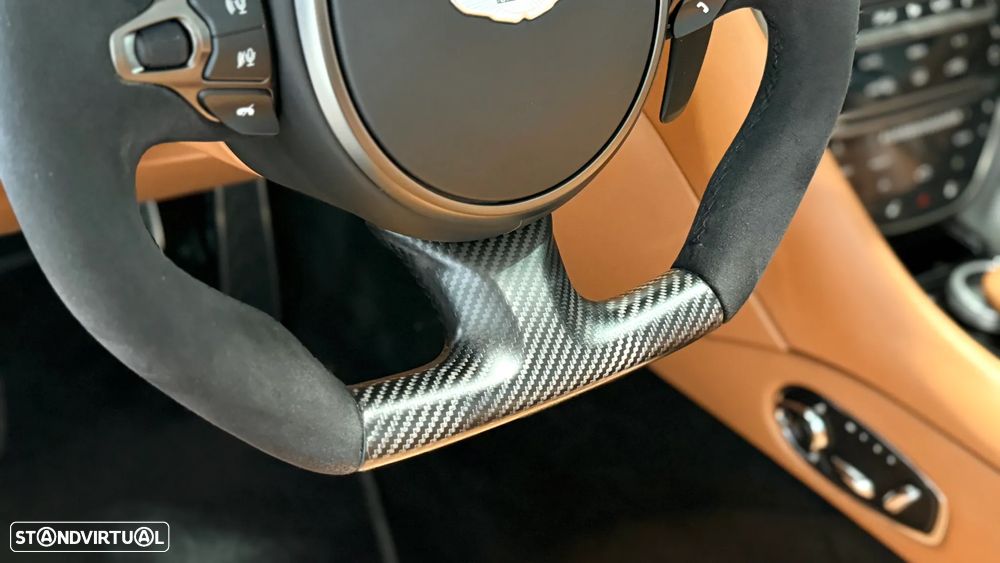 Aston Martin DBS Volante Superleggera - 31