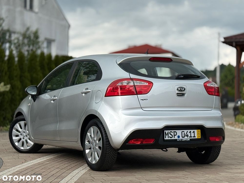 Kia Rio - 14