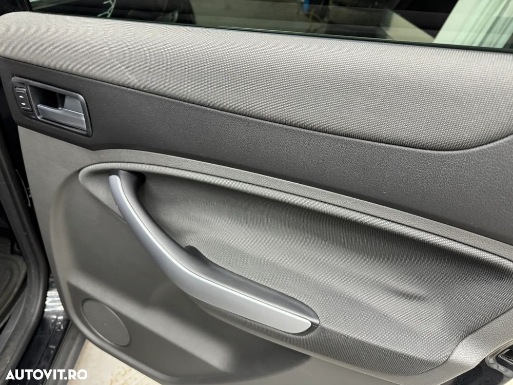 FORD Kuga 2012 — imagine 20