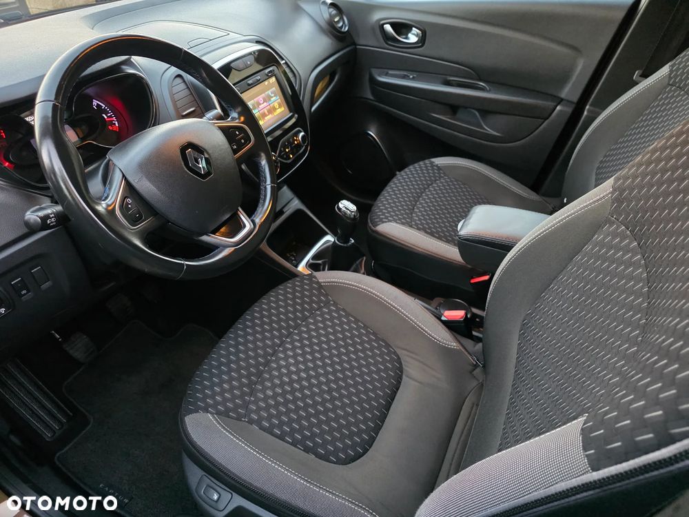 Renault Captur - 22