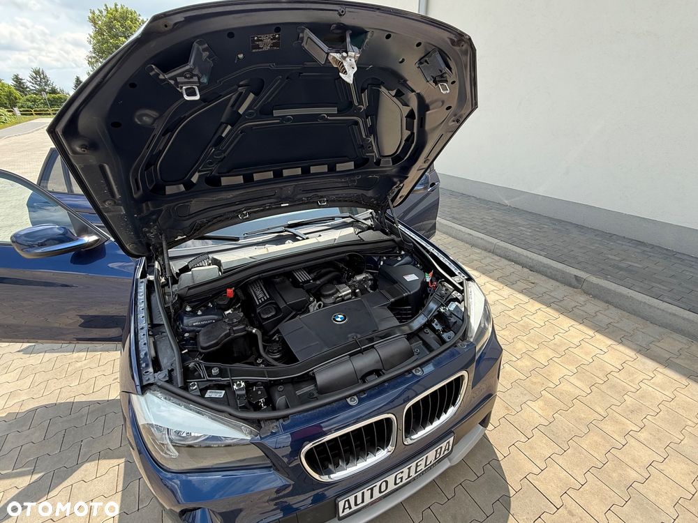 BMW X1 sDrive18i - 36